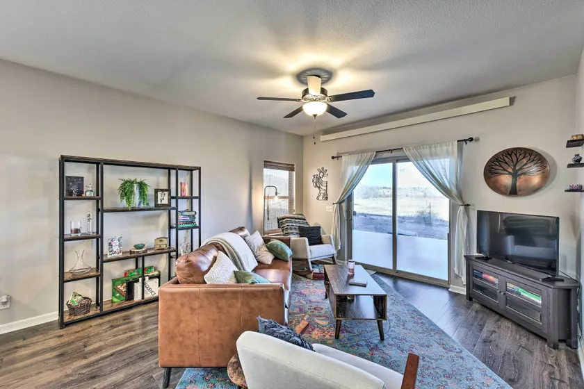 Modern Poncha Springs Townhome w/ Mtn Views! - Living area