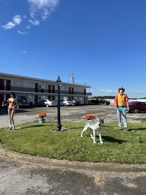 Motel Boutique by Wolf Inn - Image 1
