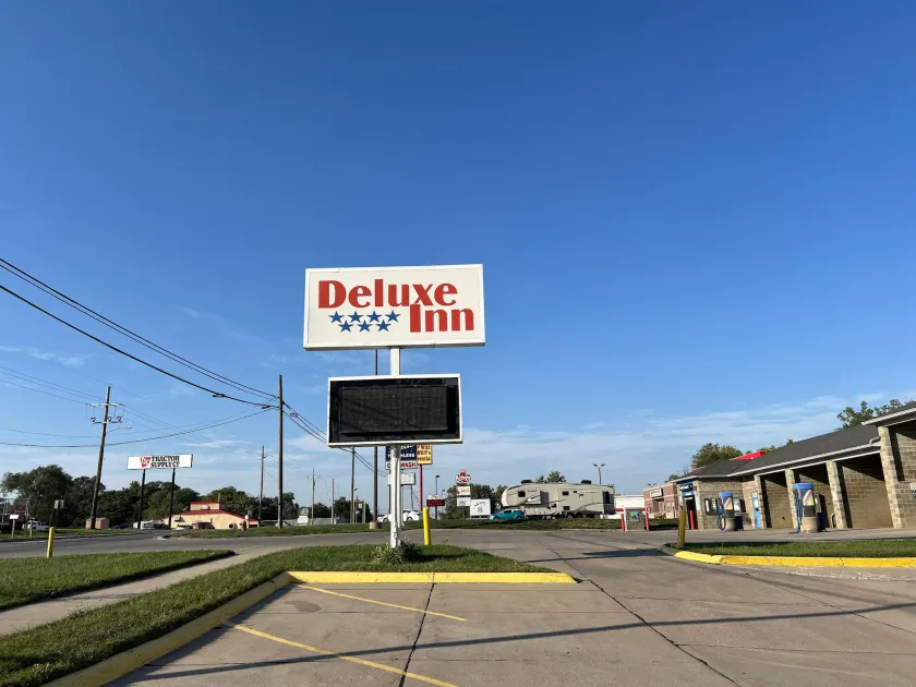 Deluxe Inn Capital O Nebraska City I 29 - Image 1
