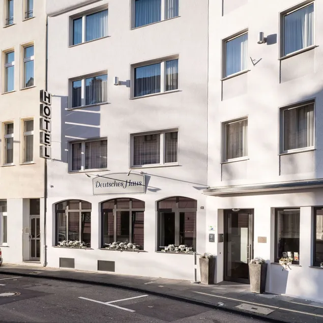 Hotel Deutsches Haus - Image 1