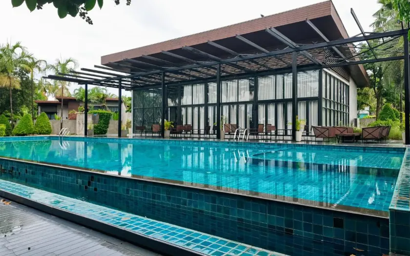 Sunday Sea Two Pool Villa Pattaya - Image 1