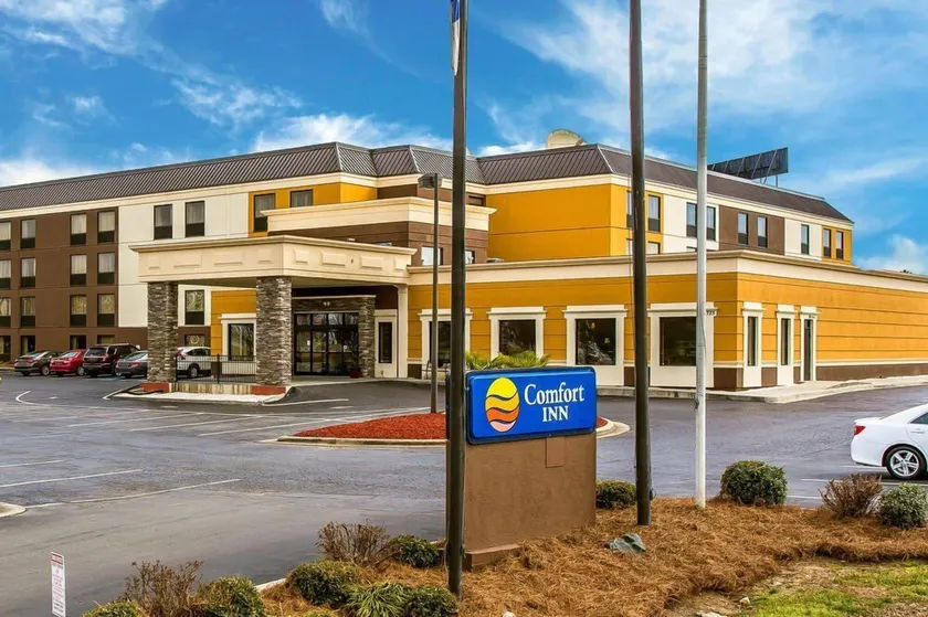 Comfort Inn Fort Mill Amusement Park at Carowinds Blvd - Image 1