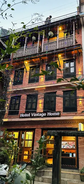 Hotel vintage Home - Image 1