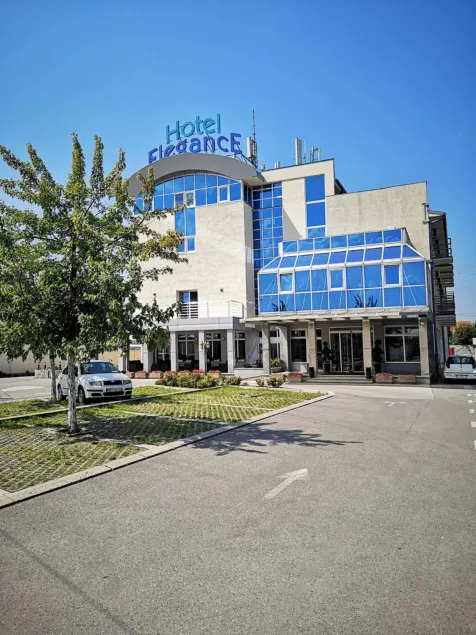 Hotel Elegance - Image 1
