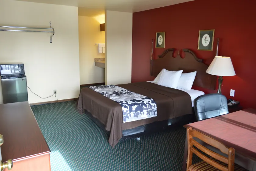Western Motel - Image 1