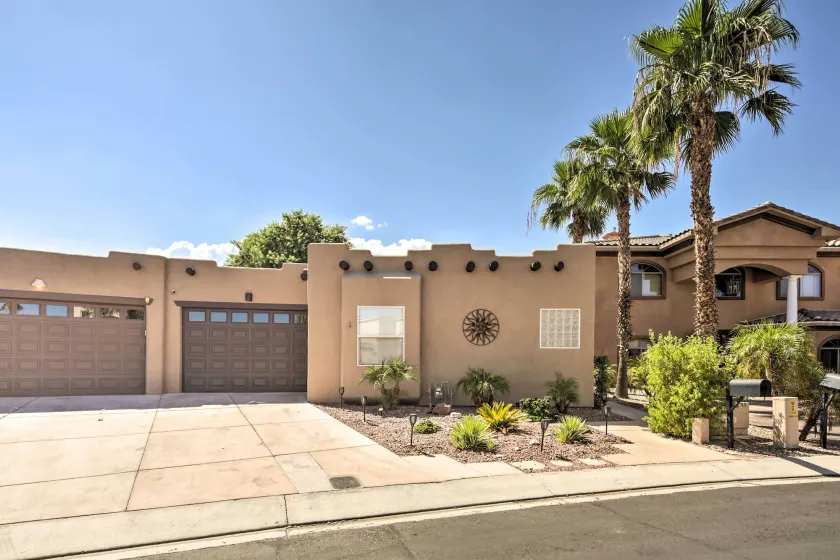 River's Edge Golf Condo w/ Beach Access + Patio! - Image 1