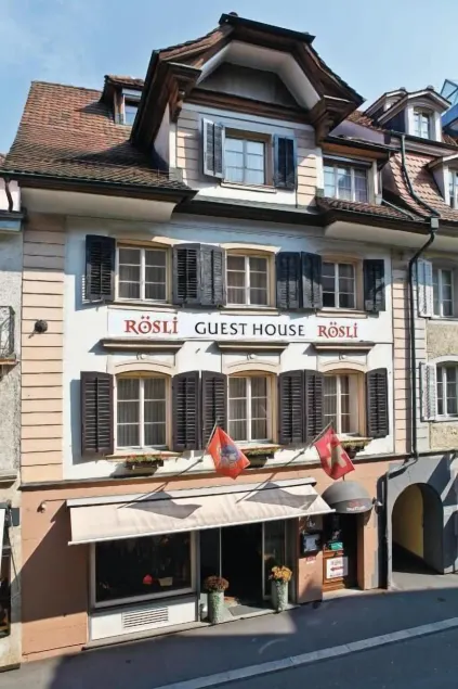 ROESLI Guest House - Image 1