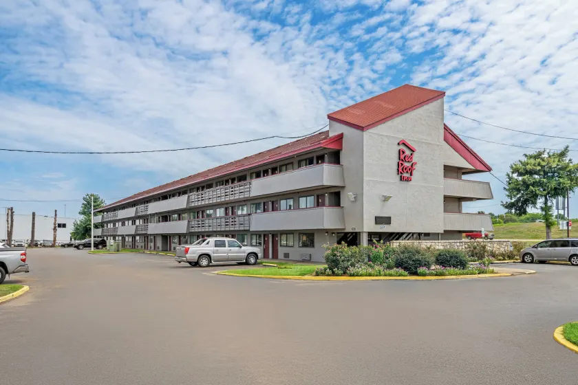 Red Roof Inn Jackson Downtown - Fairgrounds - Image 1