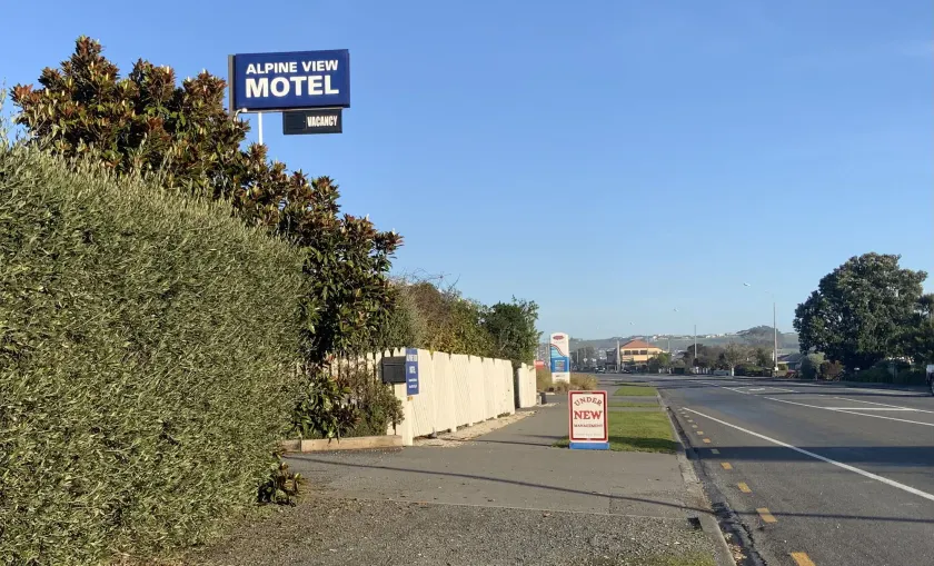 Alpine View Motel - Image 1