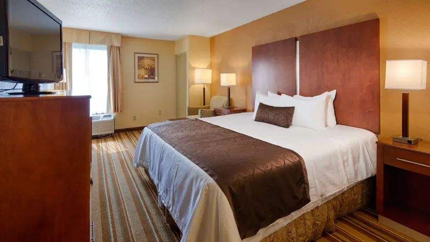 Best Western Plus Richmond - Image 1