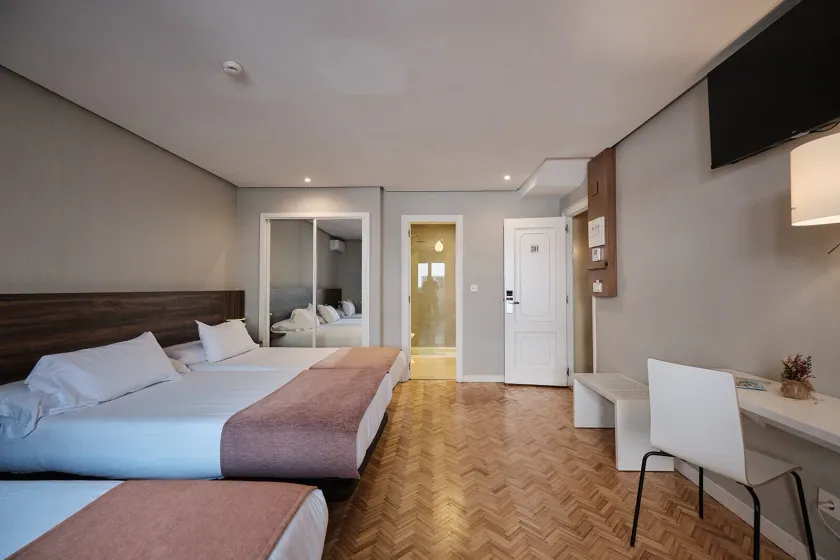 Hotel Mogay - Image 1