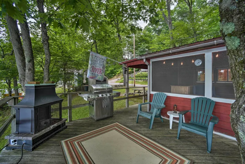 Riverfront Escape w/ Dock: 19 Mi to Saratoga! - Image 1