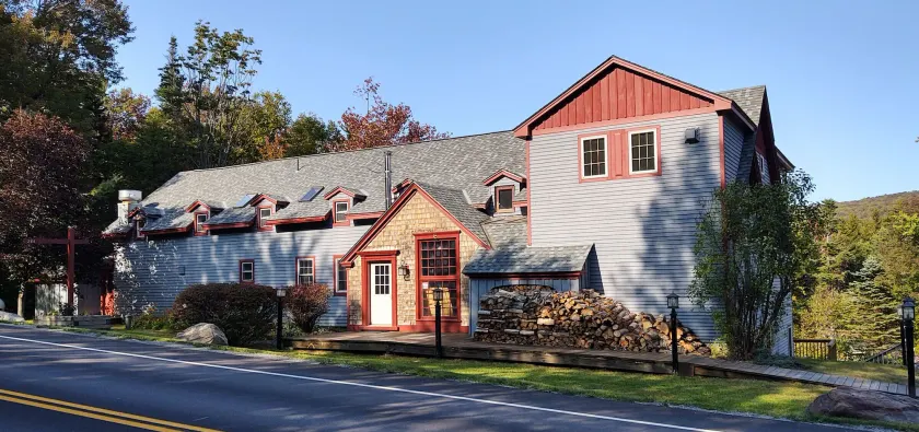 Doveberry Inn - Image 1