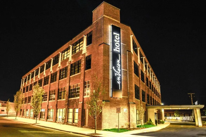 enVision Hotel Boston-Everett - Image 1