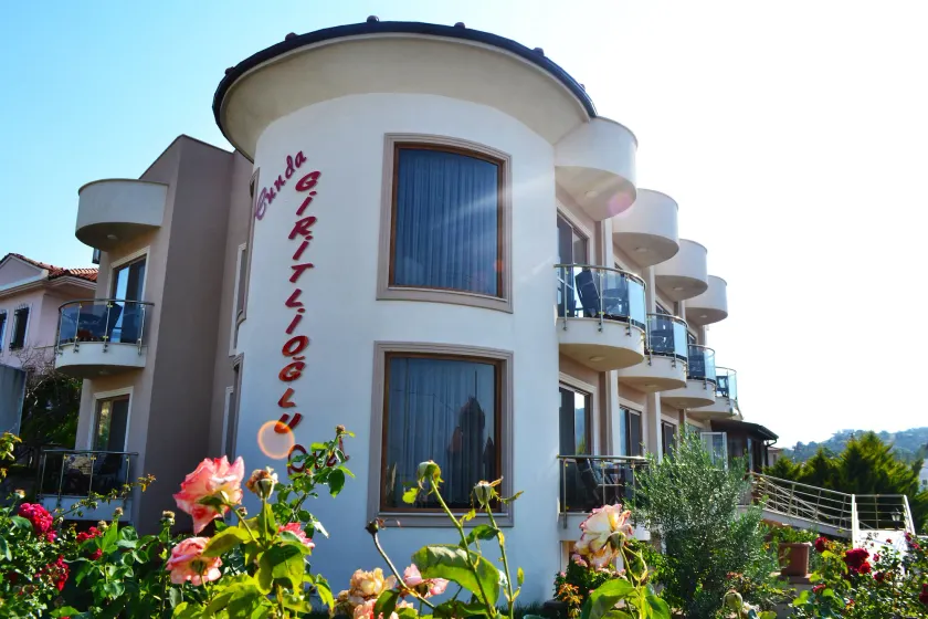Cunda Giritlioğlu Otel - Image 1