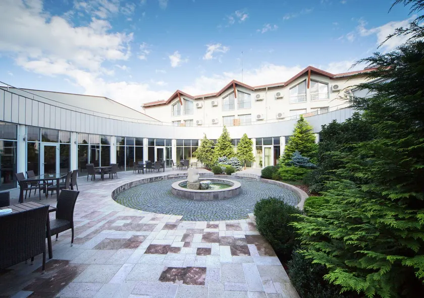 Hotel Atrium - Image 1