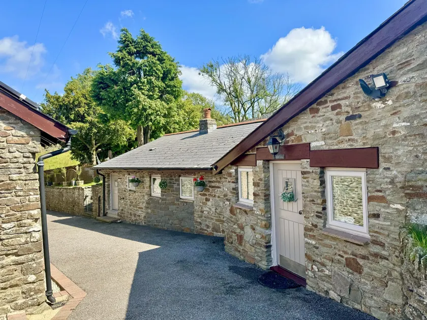 Caner Bach Lodge - Image 1