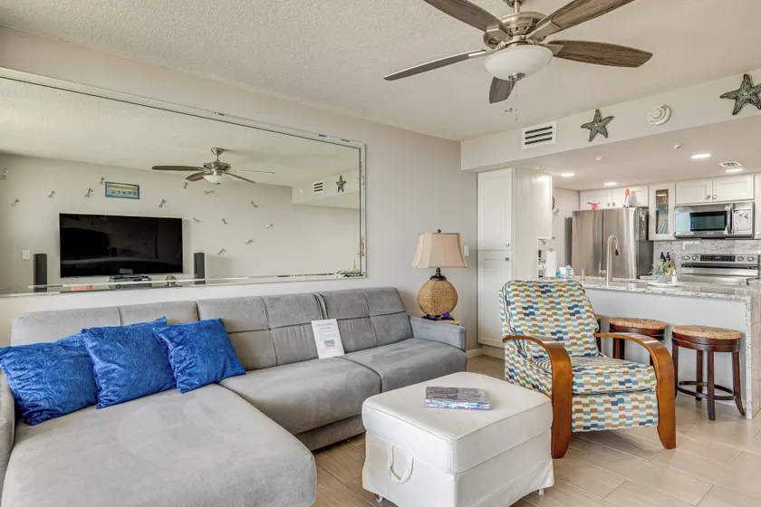 Direct Oceanfront Condo Beautifully Remodeled - Image 1