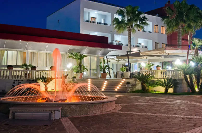 Hotel Mediterraneo - Image 1