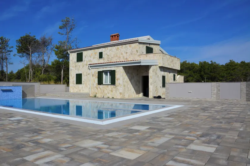 Seaside Oasis on Island Vir with Private Pool and Ocean Views - Image 1