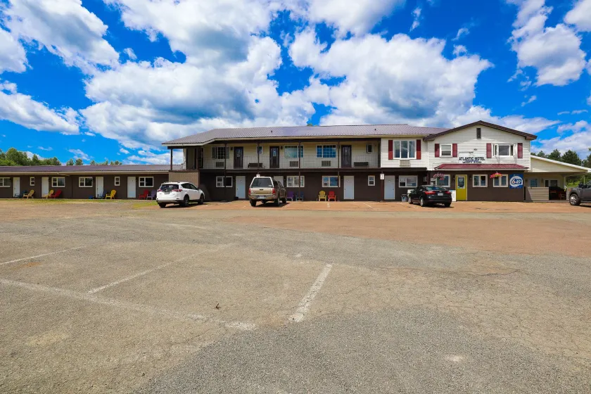 Atlantic Motel - Image 1