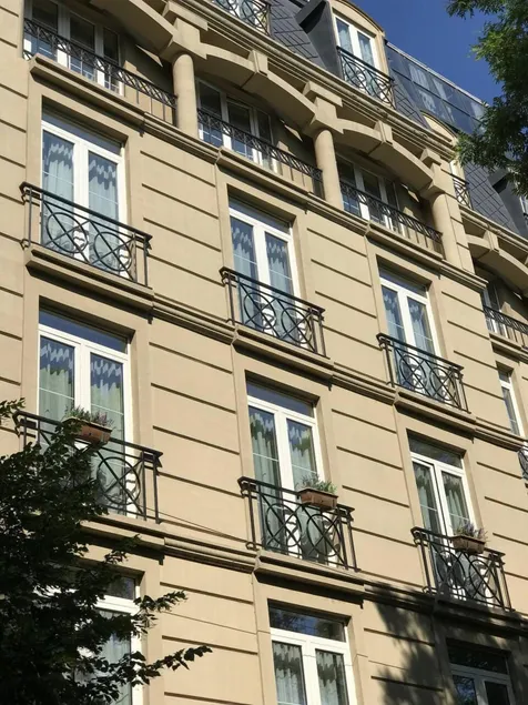 A5 Hotel - Image 1