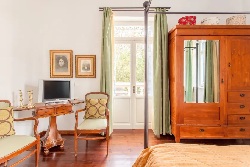 Stylish Art Deco Apartment Close To The Beach - Chambre
