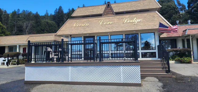 Ocean Cove Lodge - Image 1