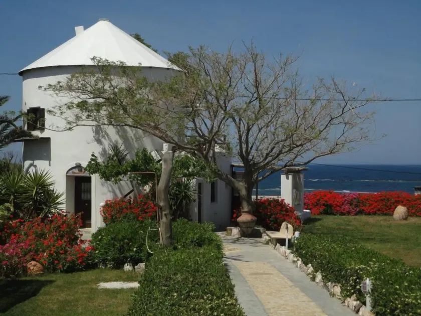 Villa Mantalena - Image 1