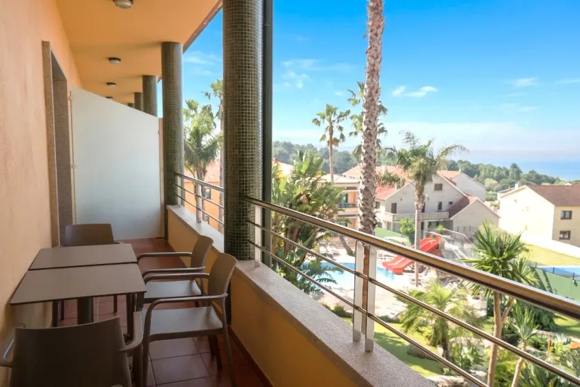 Apartamentos Atlántico Resort - Image 1