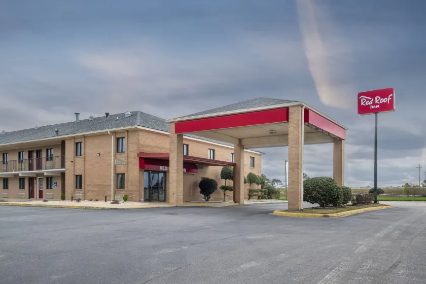Red Roof Inn Bishopville - Image 1