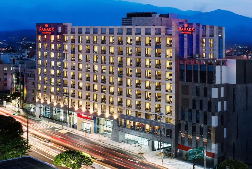 Ramada by Wyndham Jeju City Hall - Image 1