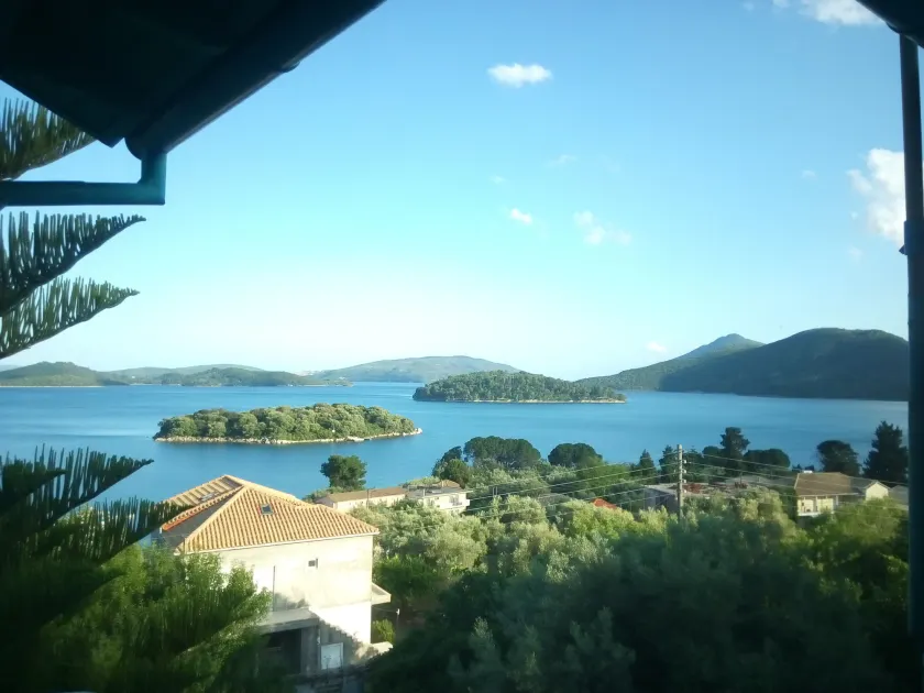 Bella Vista - Image 1