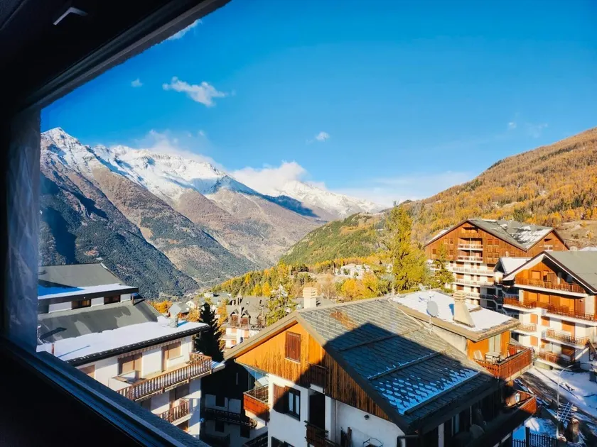 Lift Hotel  - Image 1