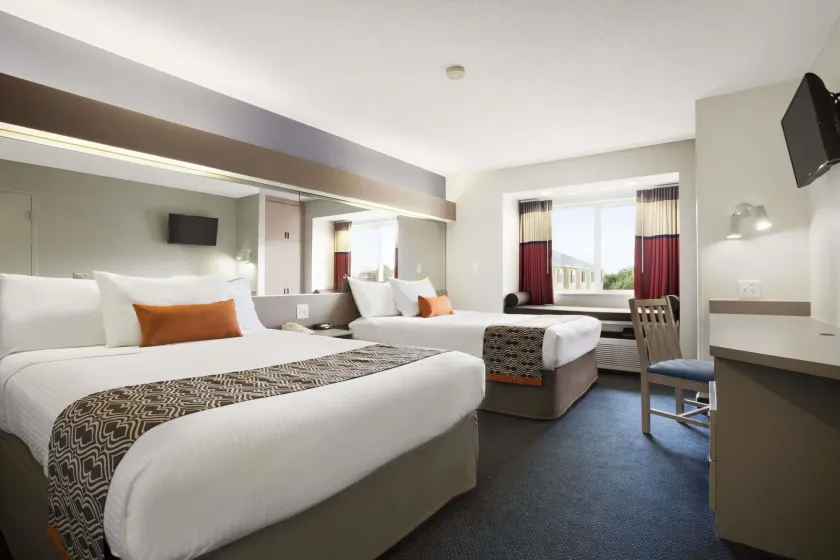 Microtel Inn By Wyndham Louisville East - Image 1