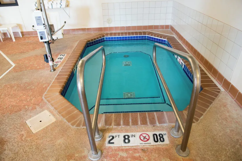 Holiday Inn Express Hotel & Suites Chanhassen by IHG - Image 1