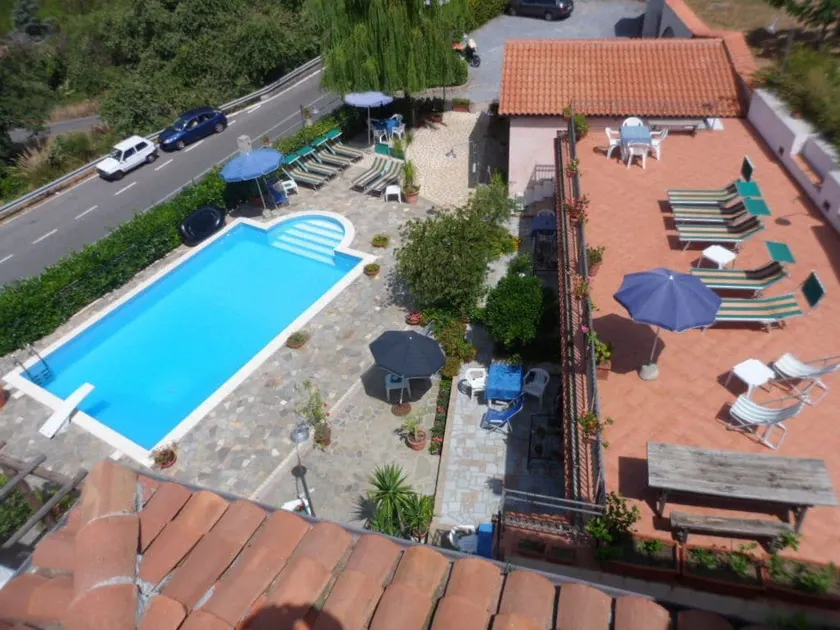Bed & Breakfast Laino - Image 1