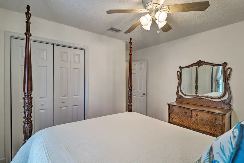 Amelia Island Vacation Home: 1 1/4 Mi to Beach! - Innvendig