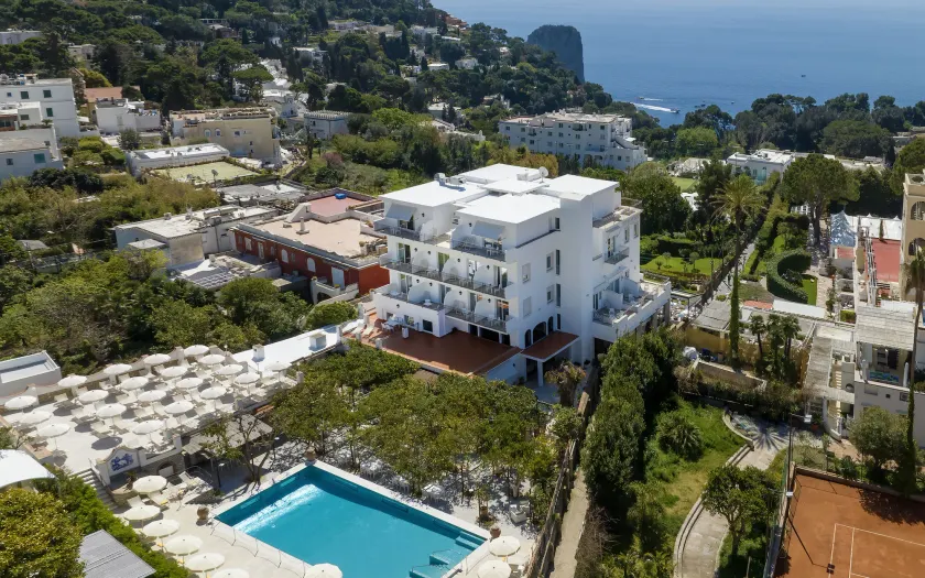 Hotel Syrene - Image 1