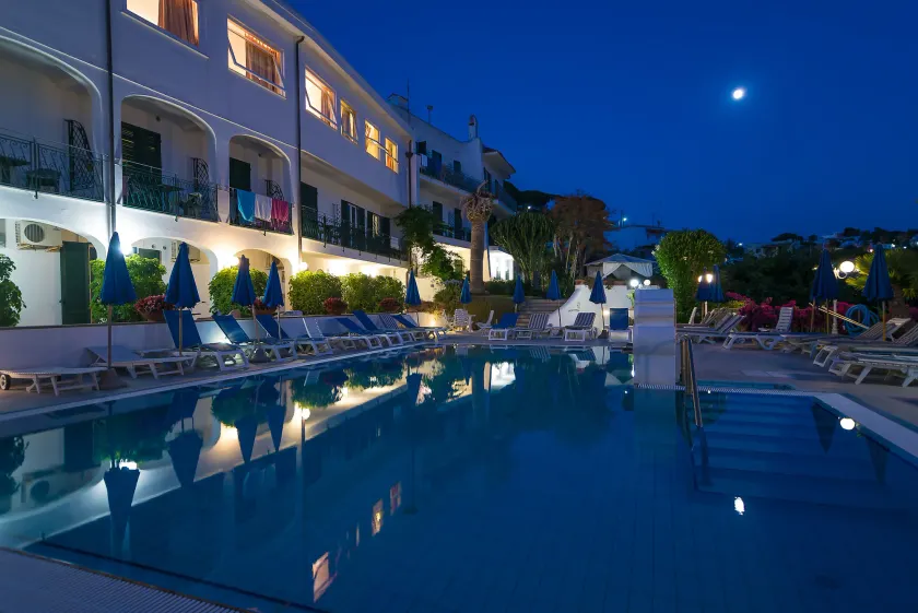 Hotel Capizzo - Image 1