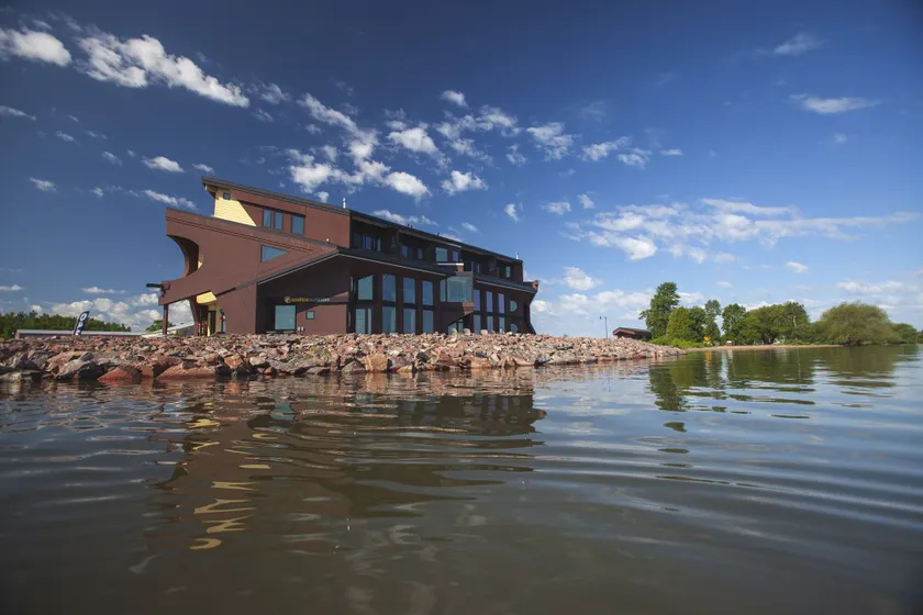 Blue Wave Inn - Image 1