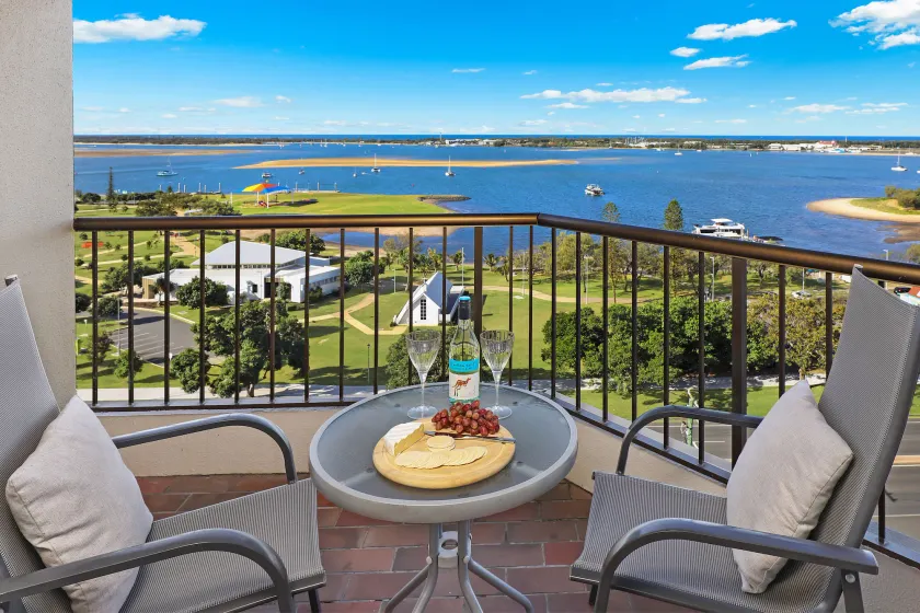 Palmerston Tower on Southport Broadwater - Image 1