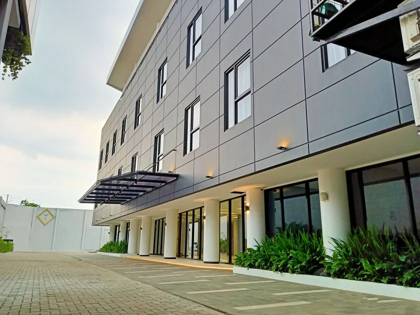 Hotel Youstay Semarang by Sinergi - Image 1