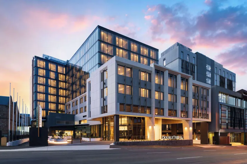 Doubletree By Hilton Hobart - Image 1