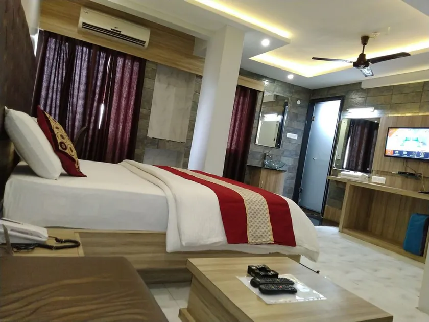 Hotel Sonali Regency - Image 1