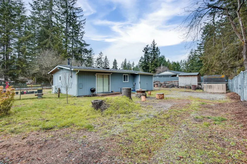 6 Mi to Lake Meridian Park: Auburn Home w/ Yard - Image 1