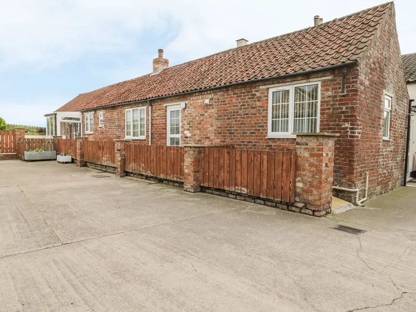 Little Argham Cottage - Image 1