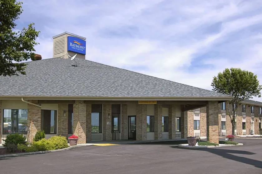 Baymont by Wyndham Tuscola - Image 1