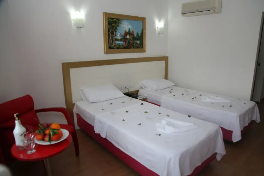 Kristal Beach Hotel - Chambre