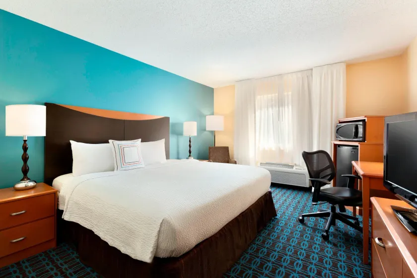 Fairfield Inn & Suites Midland - Image 1